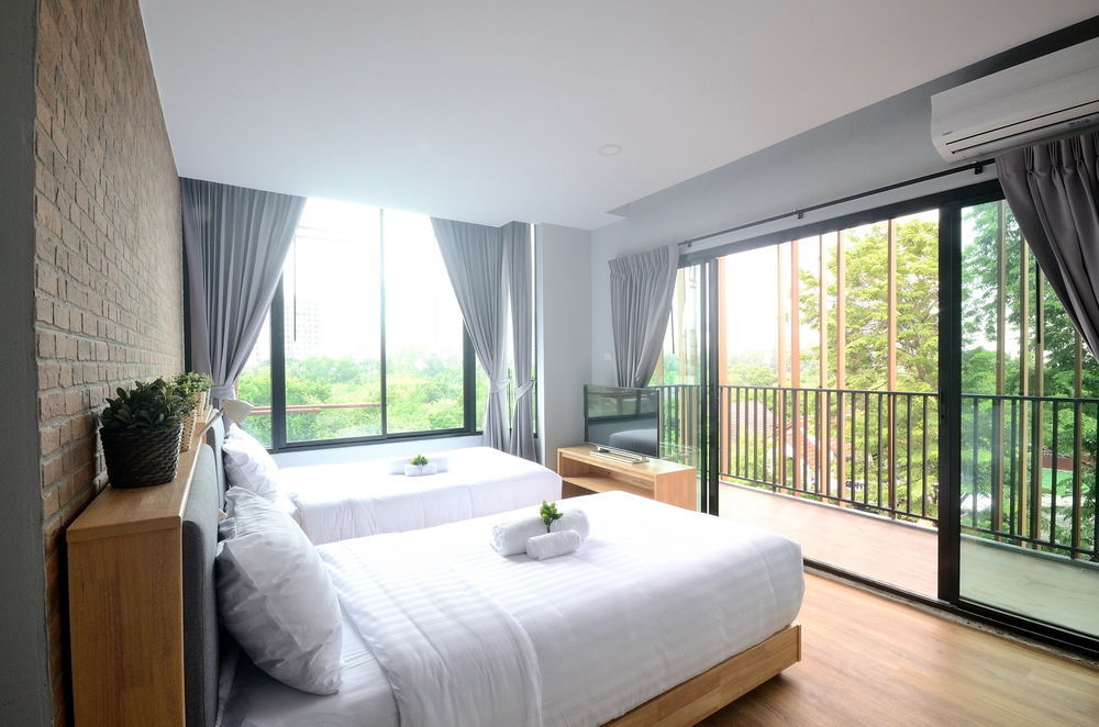 Nest By Sangob Hotel Bangkok Bagian luar foto